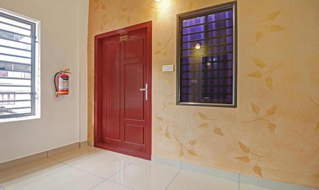 Nirupama,Hotel Aluva 700 Mtr From Aluva Railway Station Alwaye 外观 照片
