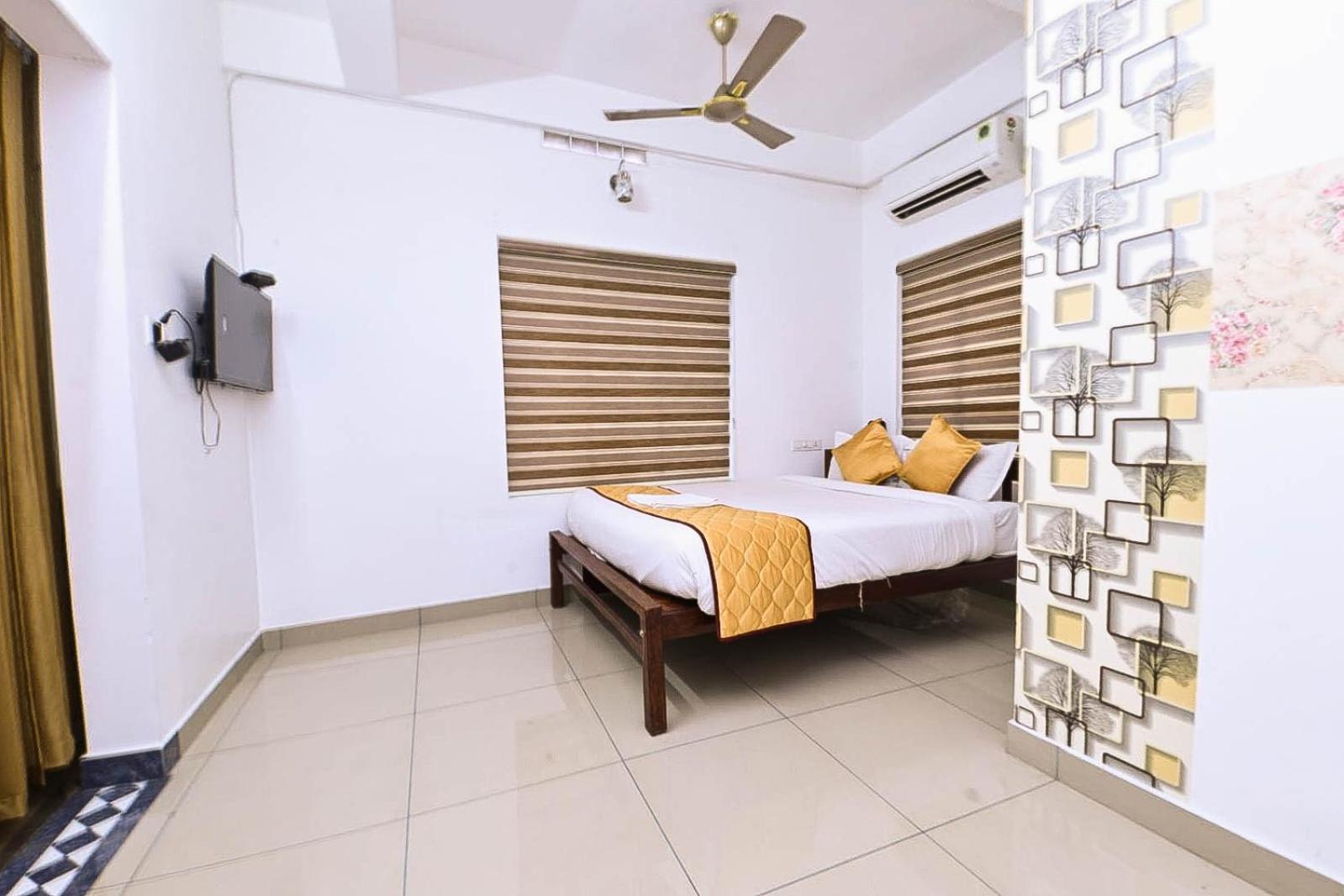 Nirupama,Hotel Aluva 700 Mtr From Aluva Railway Station Alwaye 外观 照片